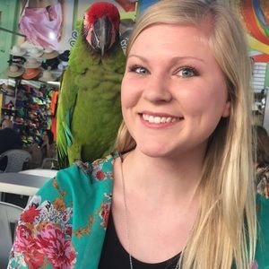 Meet your Posher, Brooke